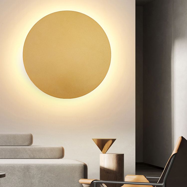 Luma Modern Round LED Wall Lamp – Warm White Energy-Efficient Light